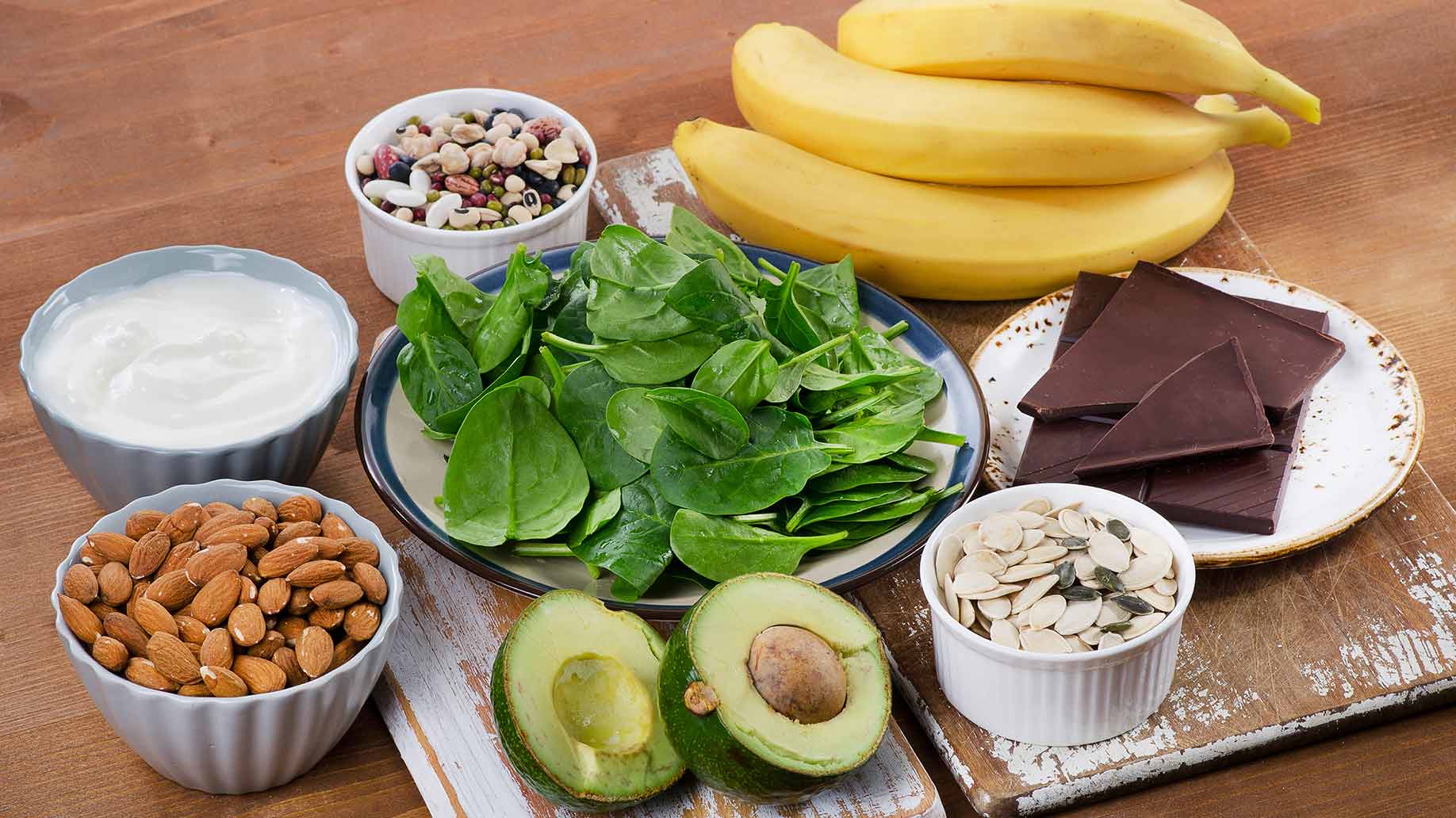 magnesium bananas seeds nuts green leafy vegetables almonds yogurt dark chocolate avocado insomnia sleep disorder natural remedies aid
