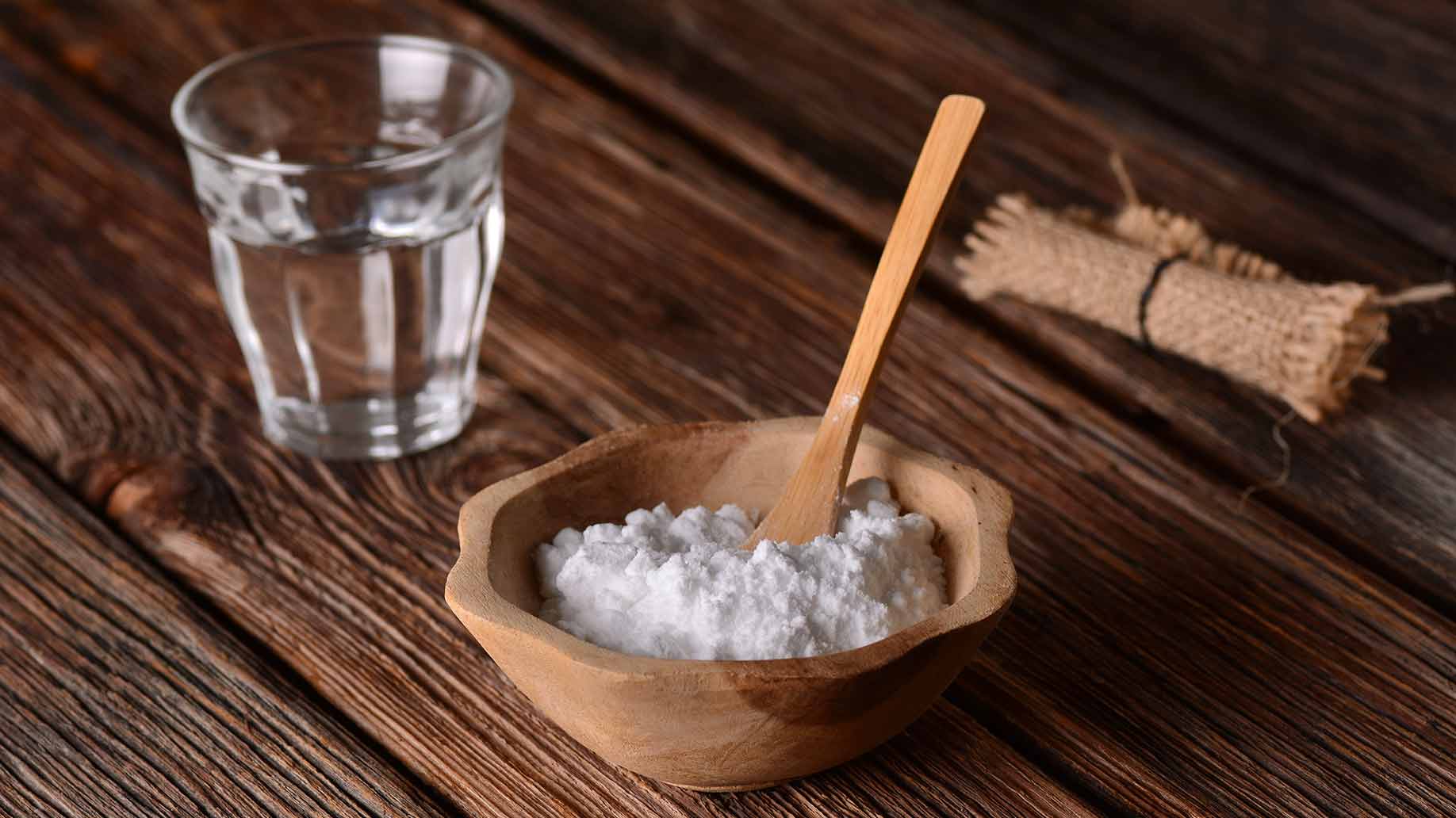 baking soda filtered water detox bath removes toxins naturally